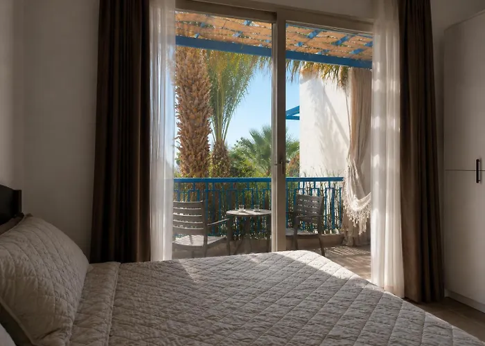 By Lagoon With Pools & Aqua Park Daire *