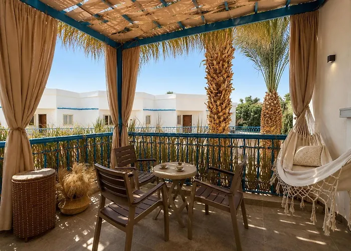 By Lagoon With Pools & Aqua Park Daire *