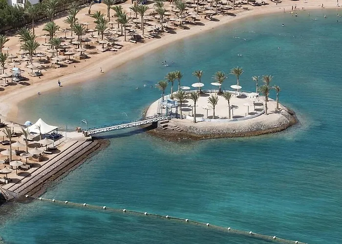 By Lagoon With Pools & Aqua Park Hurgada