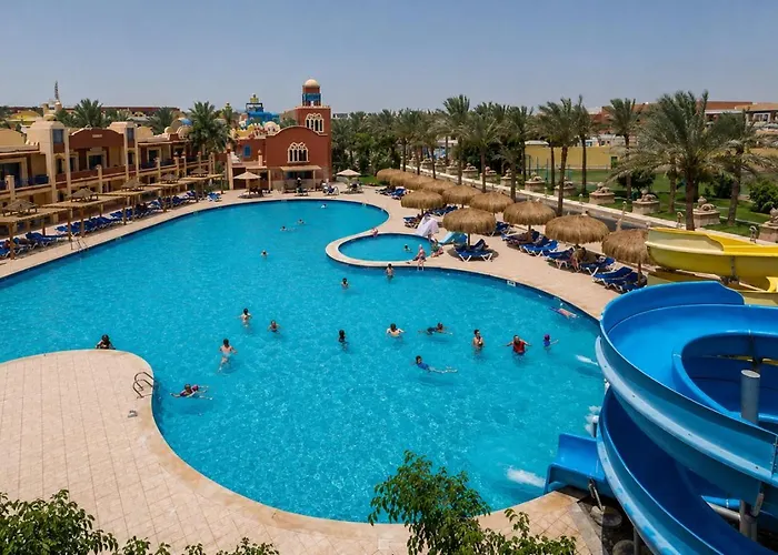 By Lagoon With Pools & Aqua Park Daire *